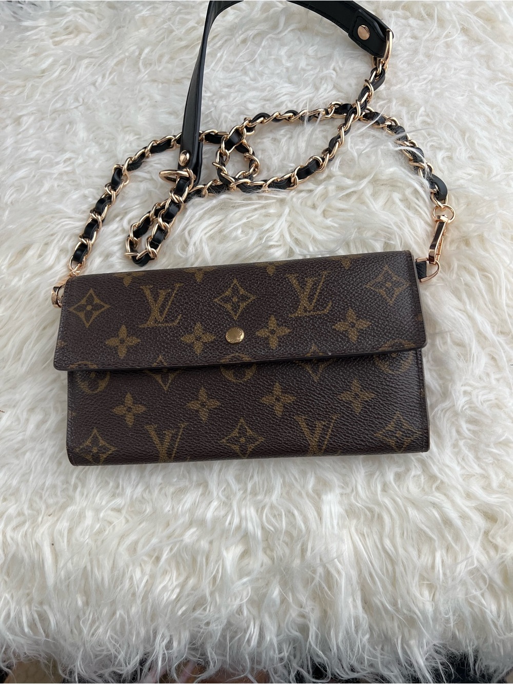 vintage Louis Vuitton Monogram Sarah Wallet